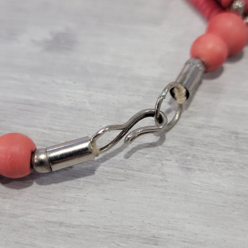 Vintage Boho Coral Multi Strand Beaded Torsade Necklace Tropical Earthy - Picture 9 of 17